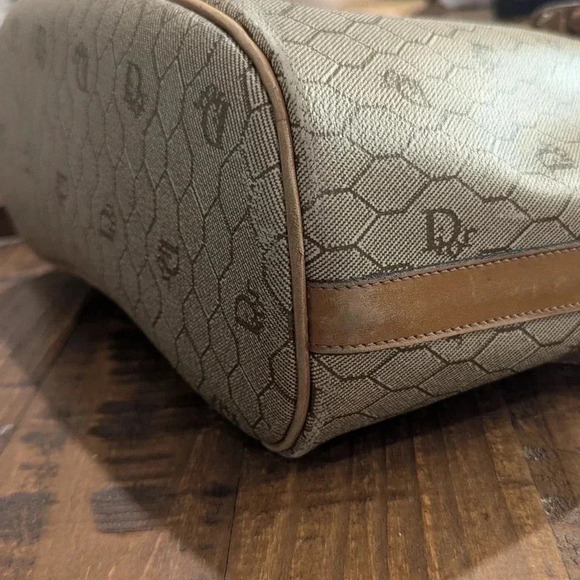Authentic Vintage Christian Dior Bucket Bag + Pouch - Picture 8 of 16